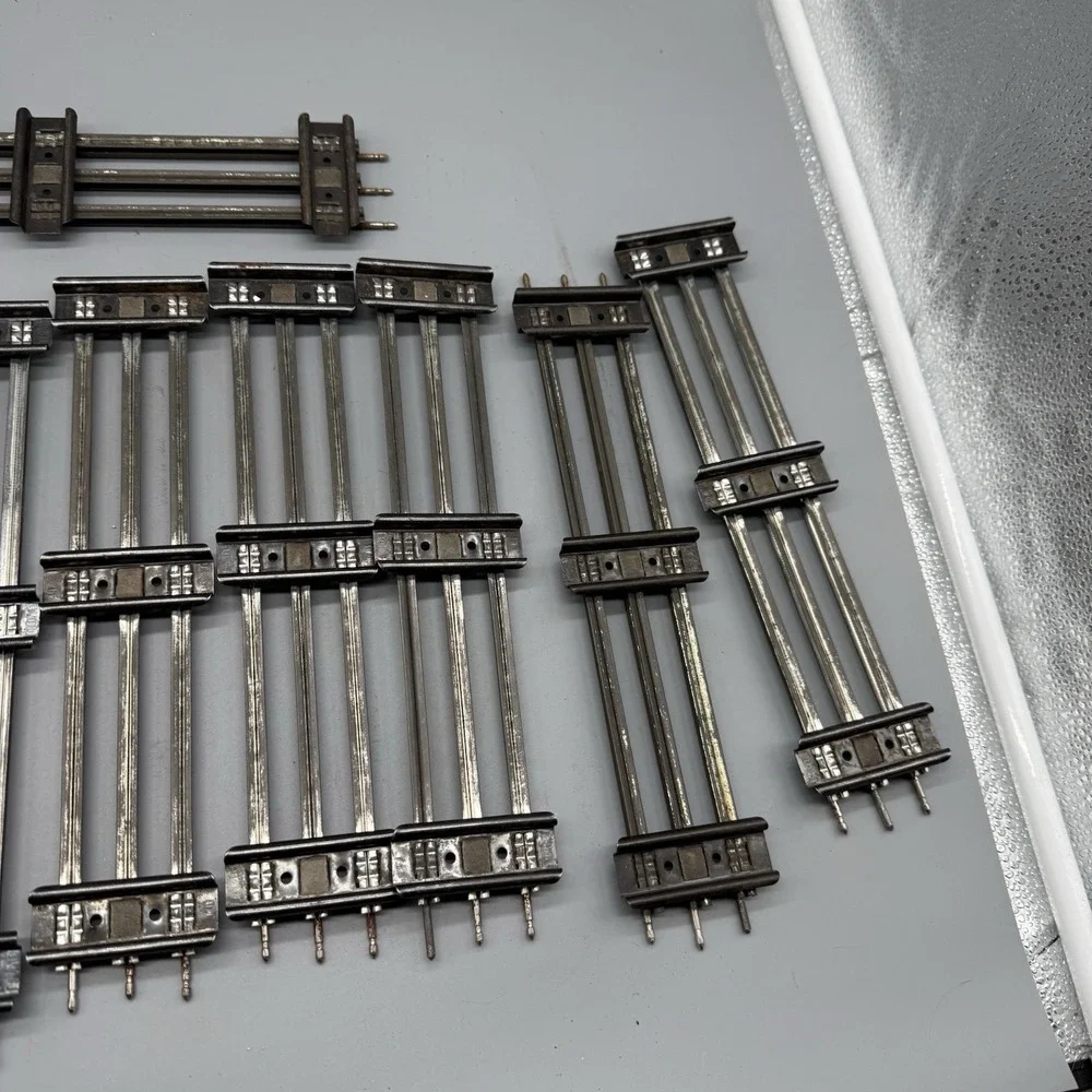 Lionel O Gauge Track Lot 10 Straight Track Sections Needs TLC Vintage